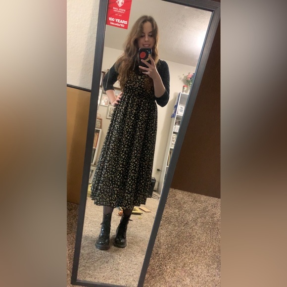 Meet your Posher, Danielle - Picture 4 of 13